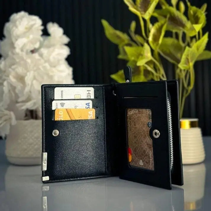 Men's Slim Bifold Leather Wallet – Black | Premium Finish with Metal Corner Detail
